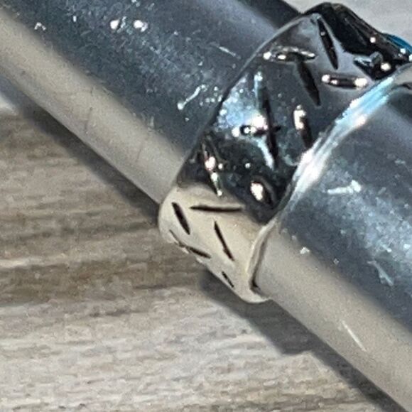 Turquoise On Etched Band Stamped 925 Silver Ring Size 8.25 - Picture 6 of 6